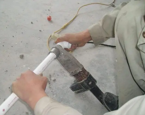 洪江漏水维修电话